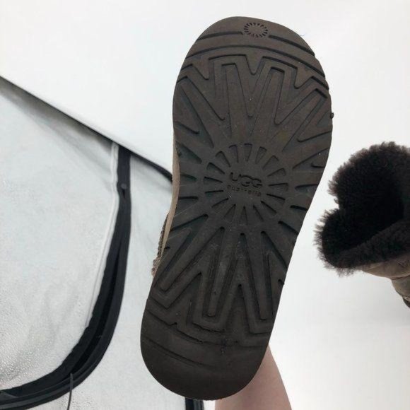 Ugg Bailey Boots in Chocolate brown size 6 - Picture 9 of 16